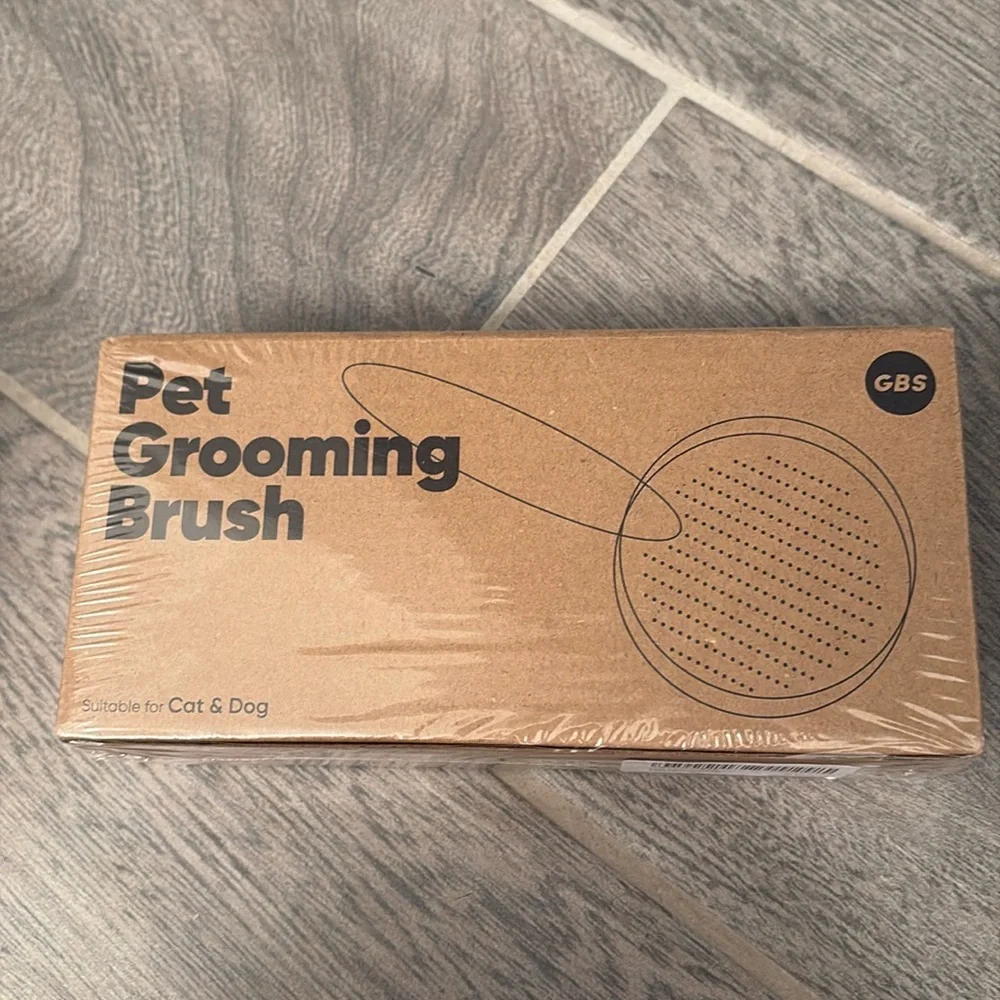 Dog or cat pet grooming brush new